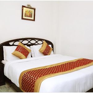 Airport Hotel The R Blues - New Delhi